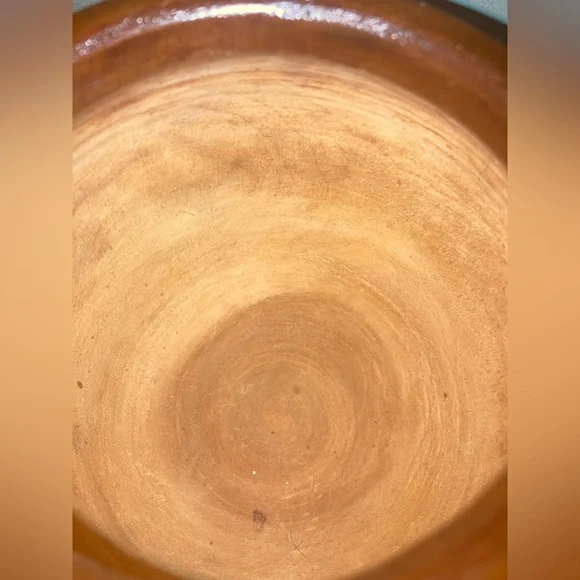 Wood carved jar with lid - Picture 7 of 7